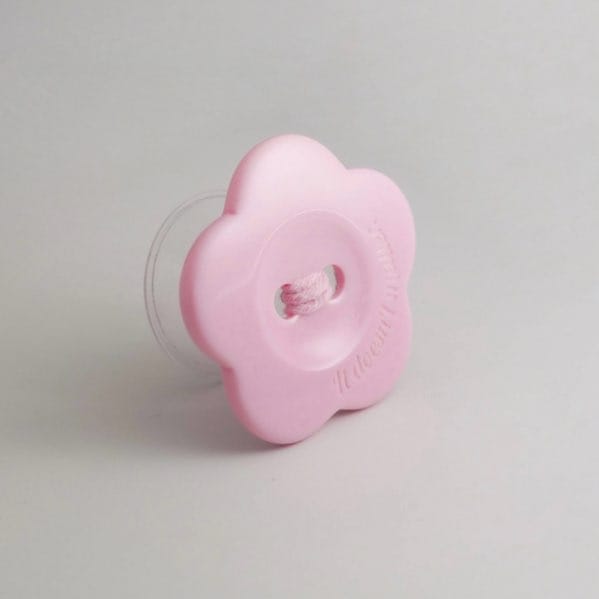 it doesn't matter] フラワーボタン スマホグリップ - Strawberry tea