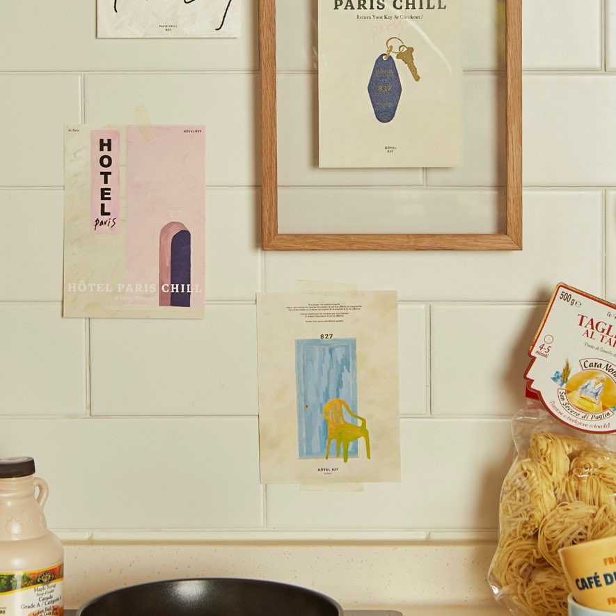 HOTEL827] ポストカード - The Door with Yellow Chair | CATEGORY