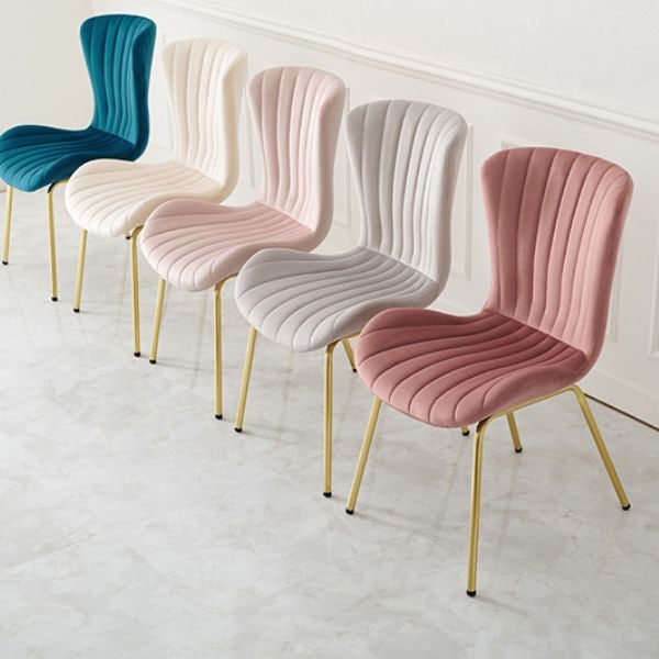 エレガントな大人可愛いインテリアチェア/ダイニングチェア