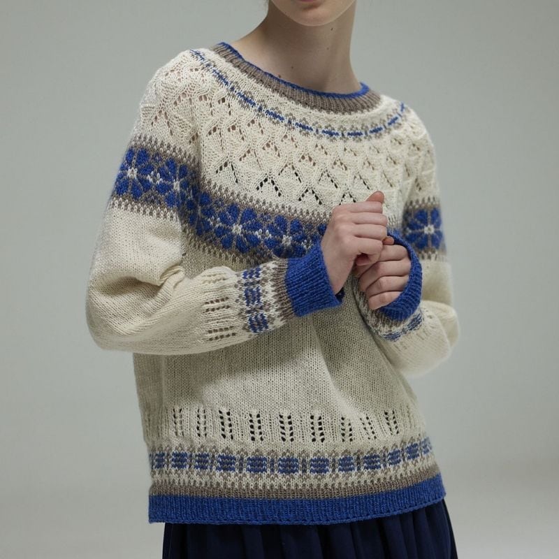 編み込み×透かし模様の丸ヨーク　（見本色）