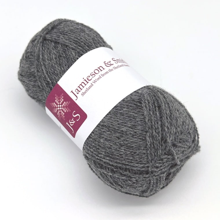 Jamieson & Smith 2ply Lace（L27 ミディアムグレー）