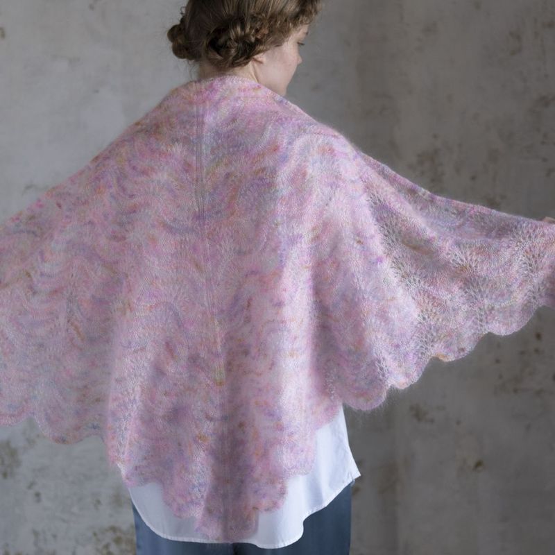 【糸セット】「毛糸だま2025冬」P.40