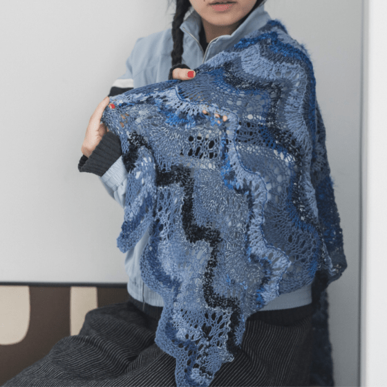 【糸セット】「Enjoy Keitoあみものダイアリー」 P.27 ウェーブレースショール