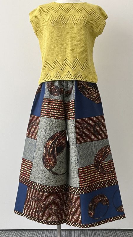 ワイドパンツ88cm  ピアス柄