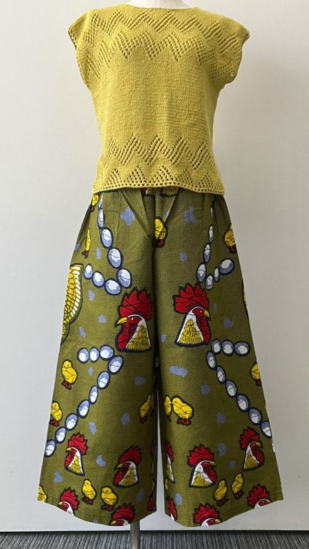 ワイドパンツ88cm  にわとり柄