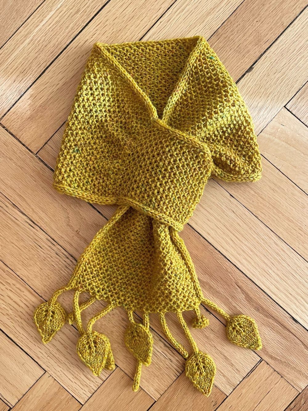 【Designed by飛田眞理】リボンスカーフ（うるり00）