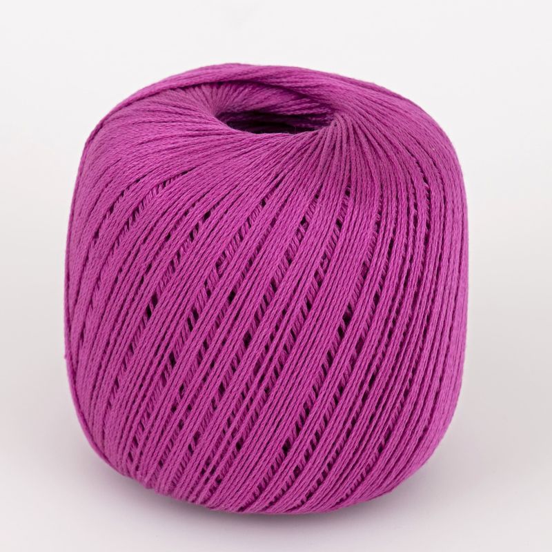 【Keitoキット】ケーブル5で編むかぎ針編みの三角ショール（クラシック） 