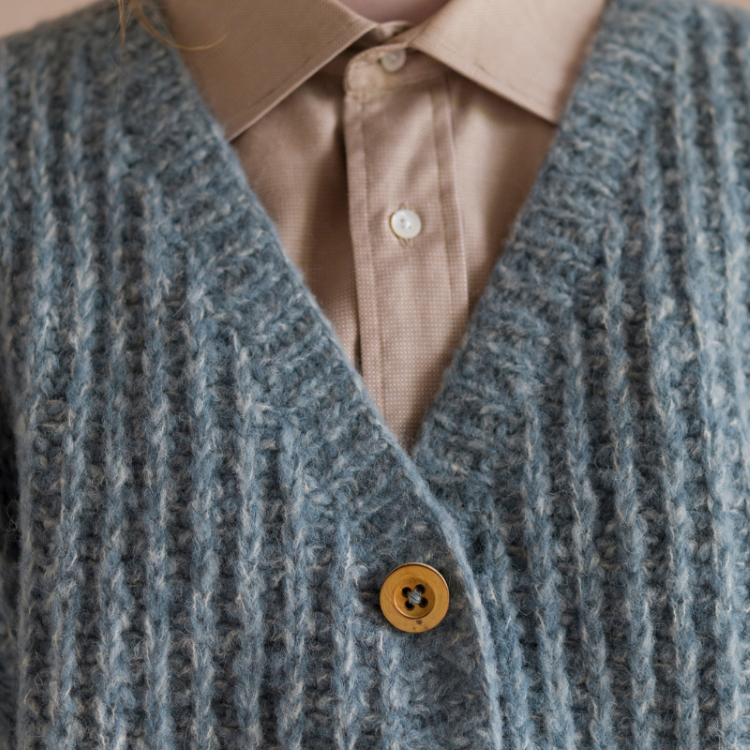 【糸セットLL・3Lサイズ】「毛糸だま2025秋」P.41ビッグシルエットのカーデ（サンプルカラー）