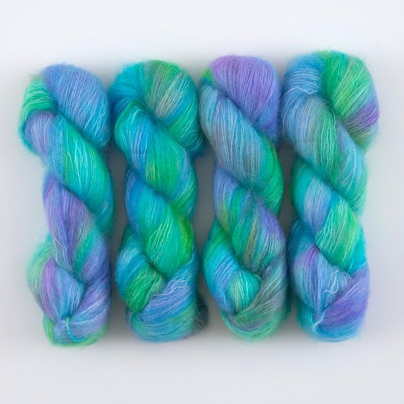 【糸セット】「Enjoy Keitoあみものダイアリー」 P.07 モヘアのクロッシェショール