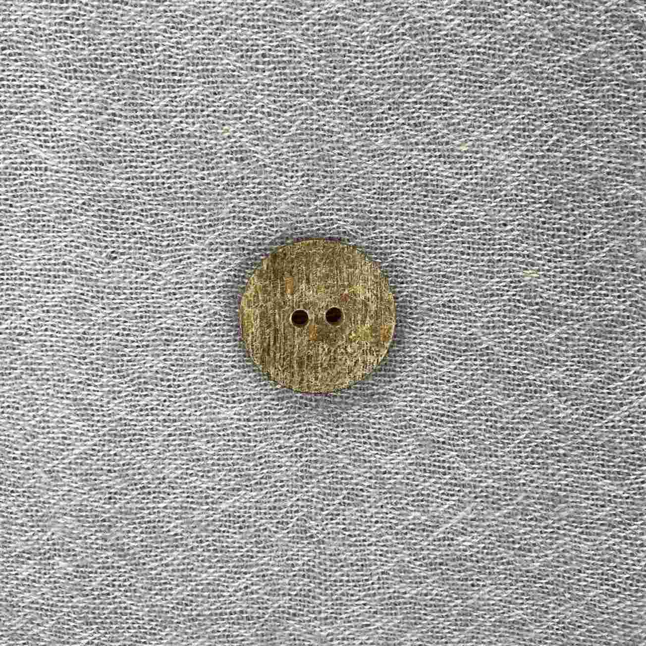 ドイツ製ボタンH7-C.水牛