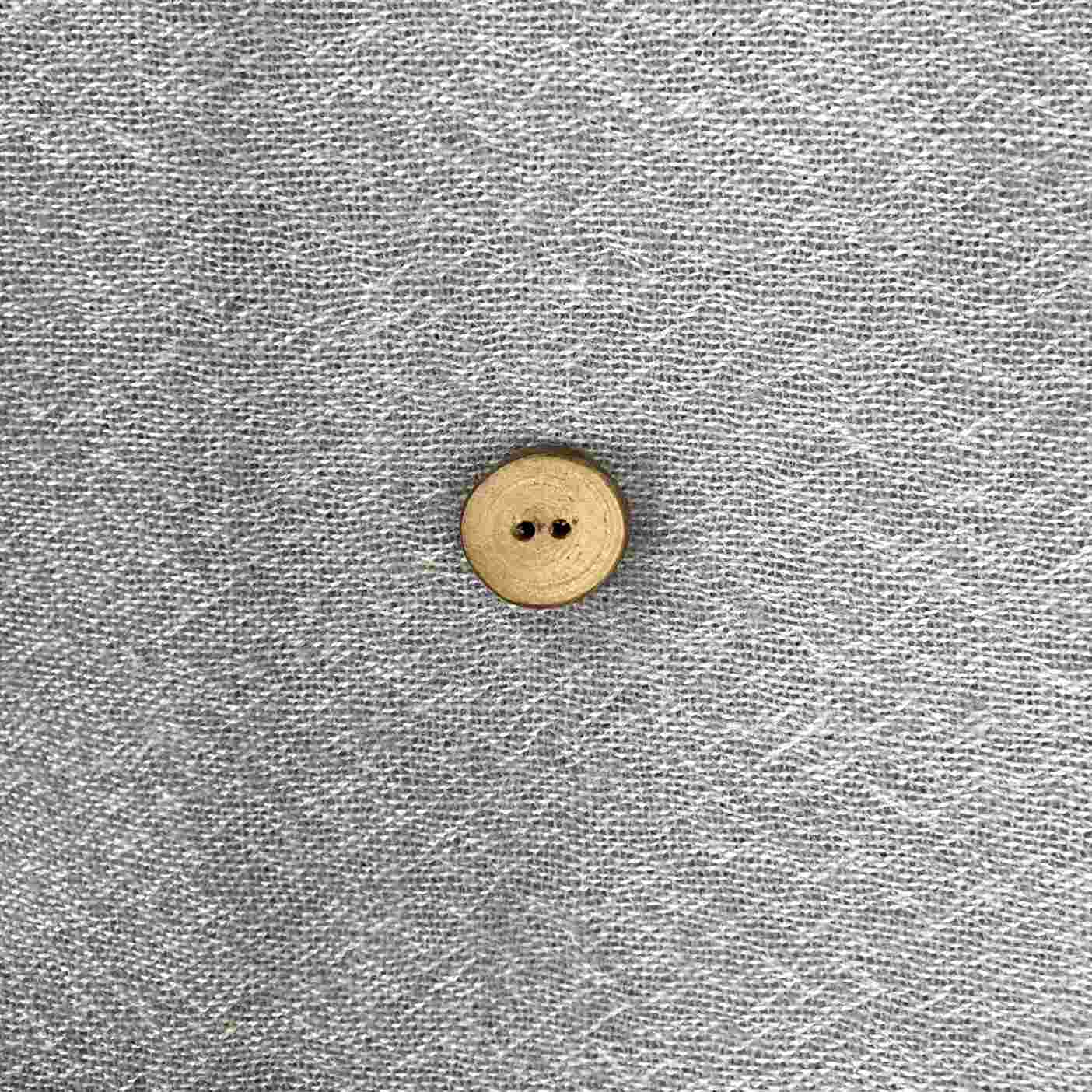 ドイツ製ボタンW3-B.木製18mm