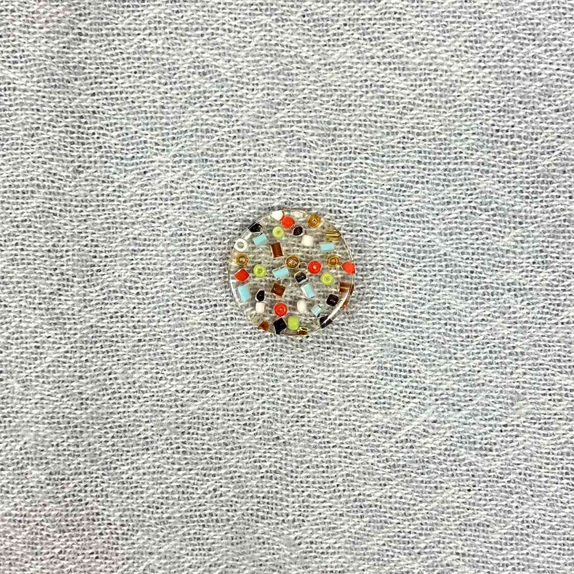 ドイツ製ボタンH15-A.ボタンビーズ 大