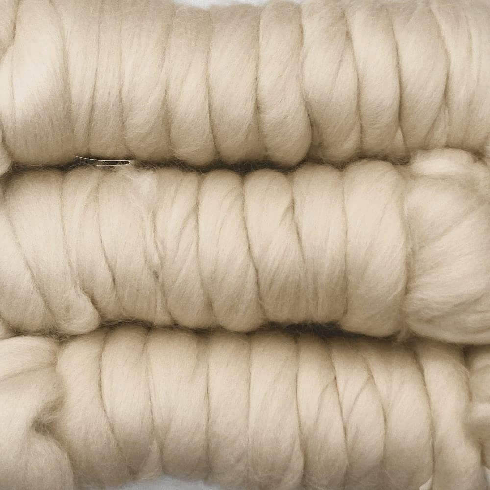 【デビューSALE 10％OFF】金の羊染めメリノウール 64's ライトベージュ