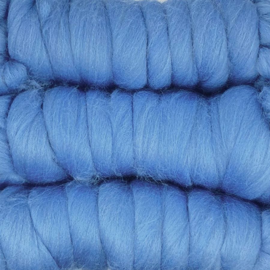 【デビューSALE 10％OFF】金の羊染めメリノウール 64's コーンフラワー