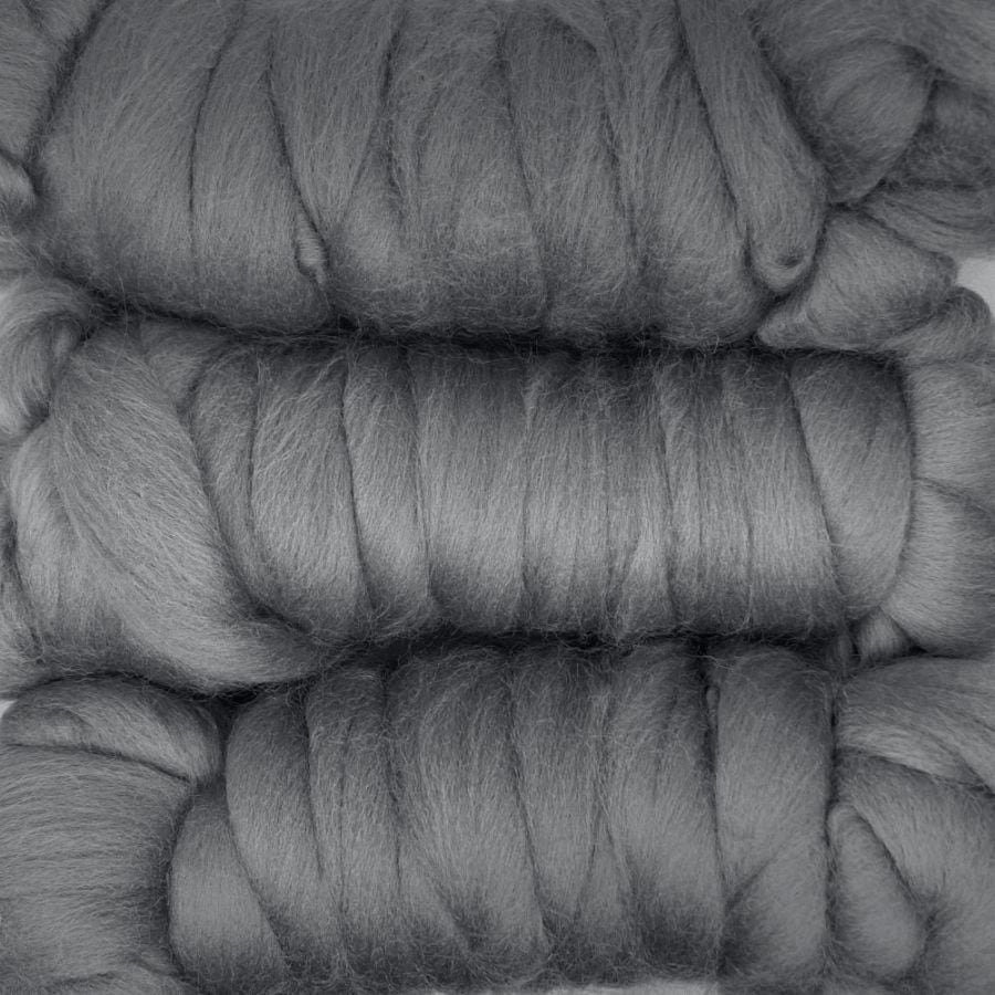 【デビューSALE 10％OFF】金の羊染めメリノウール 64's グレー