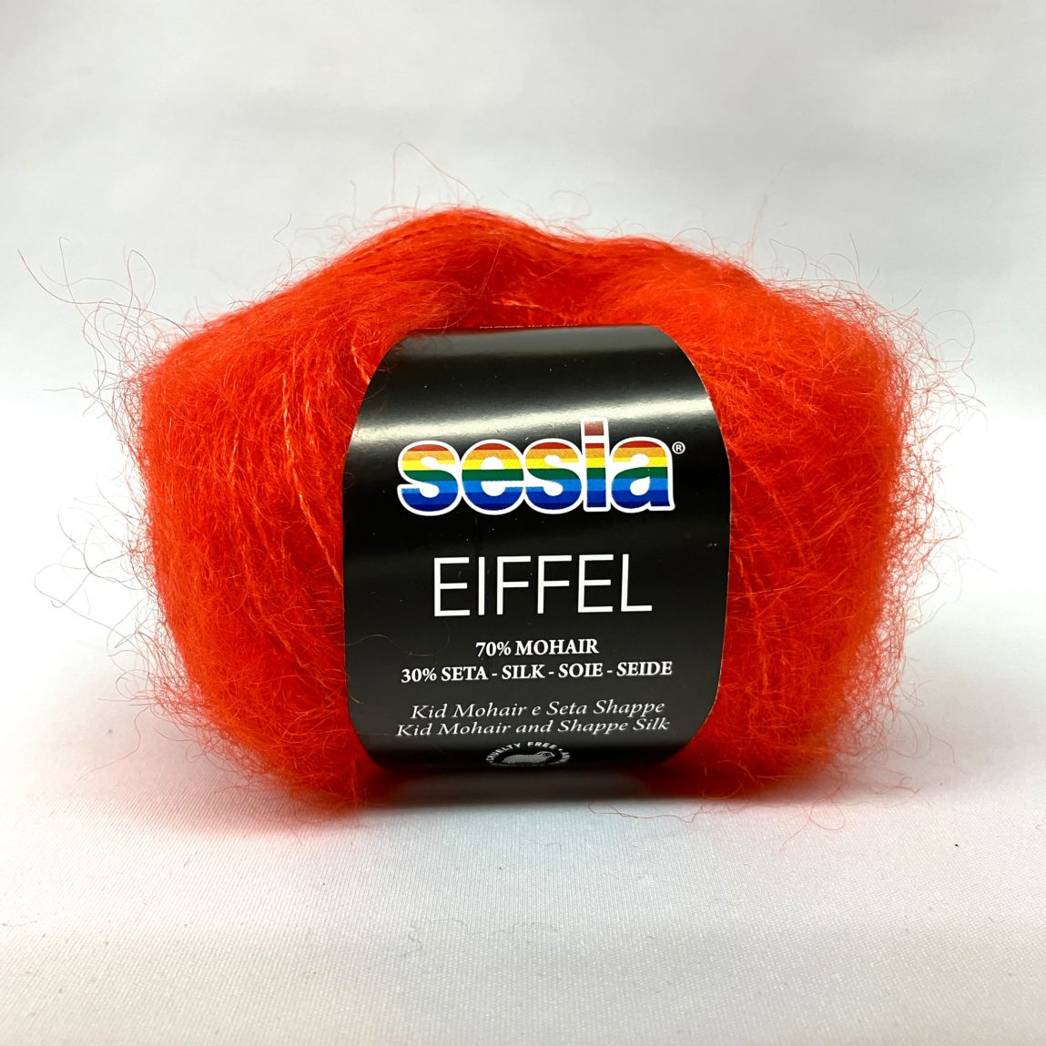 W910 EIFFEL(エッフェル) Sesia レッド 3779 モヘア70% シルク30% 75m/25g