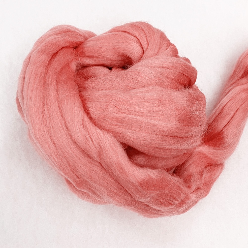 金の羊染めメリノウール 64's サーモン