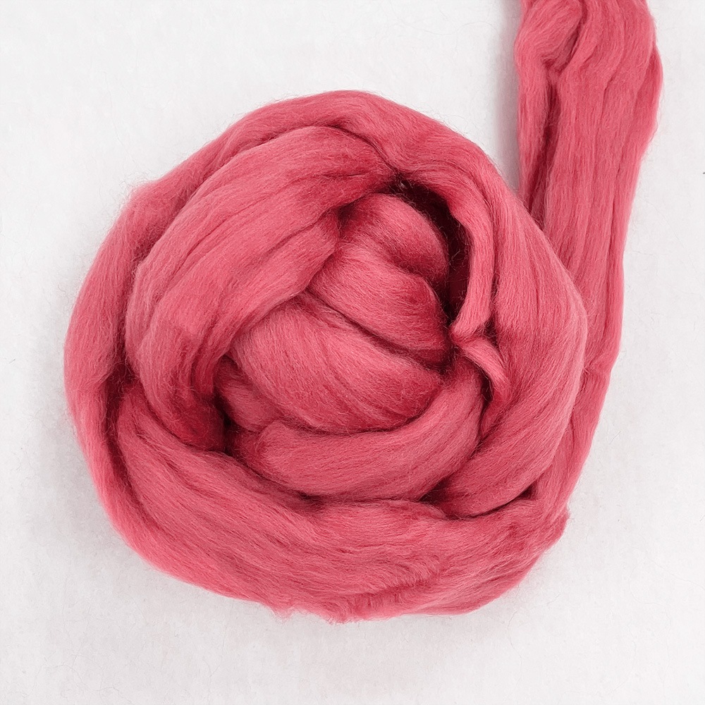 金の羊染めメリノウール 64's フラミンゴ