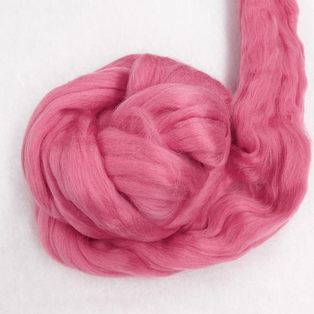 金の羊染めメリノウール 64's ローズ