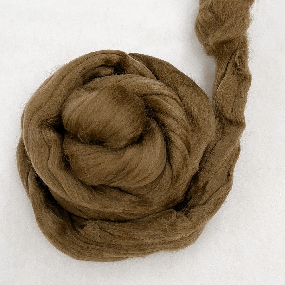 金の羊染めメリノウール 64's マロン