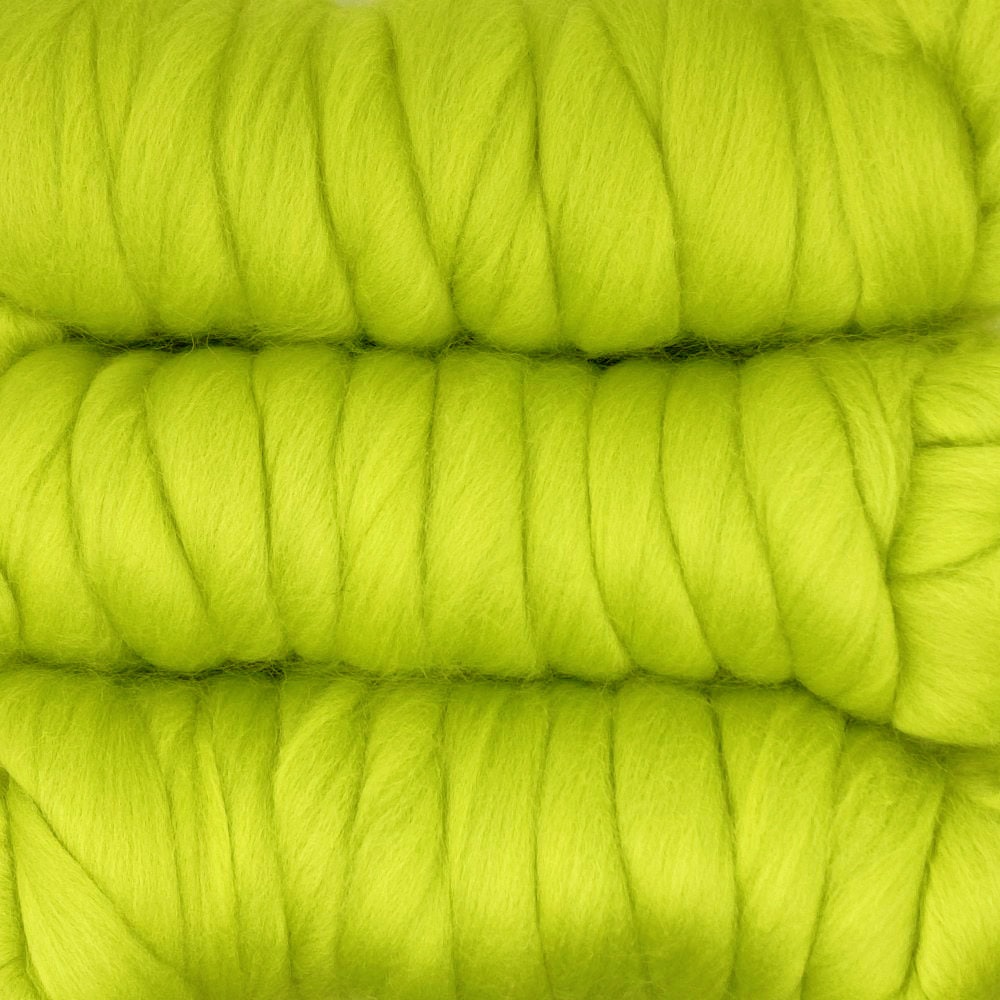 金の羊染めメリノウール 64's グリーンアップル