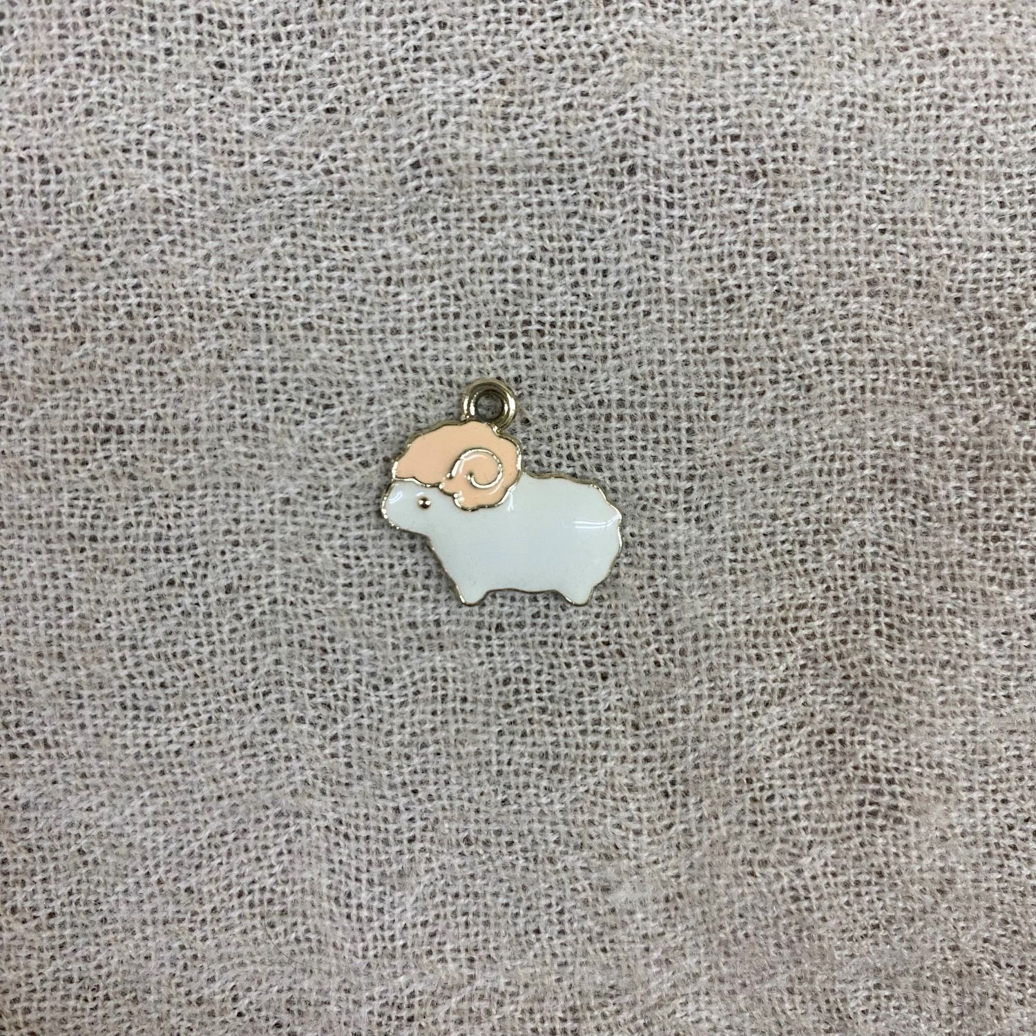 【30%off】チャーム羊 F ピンク
