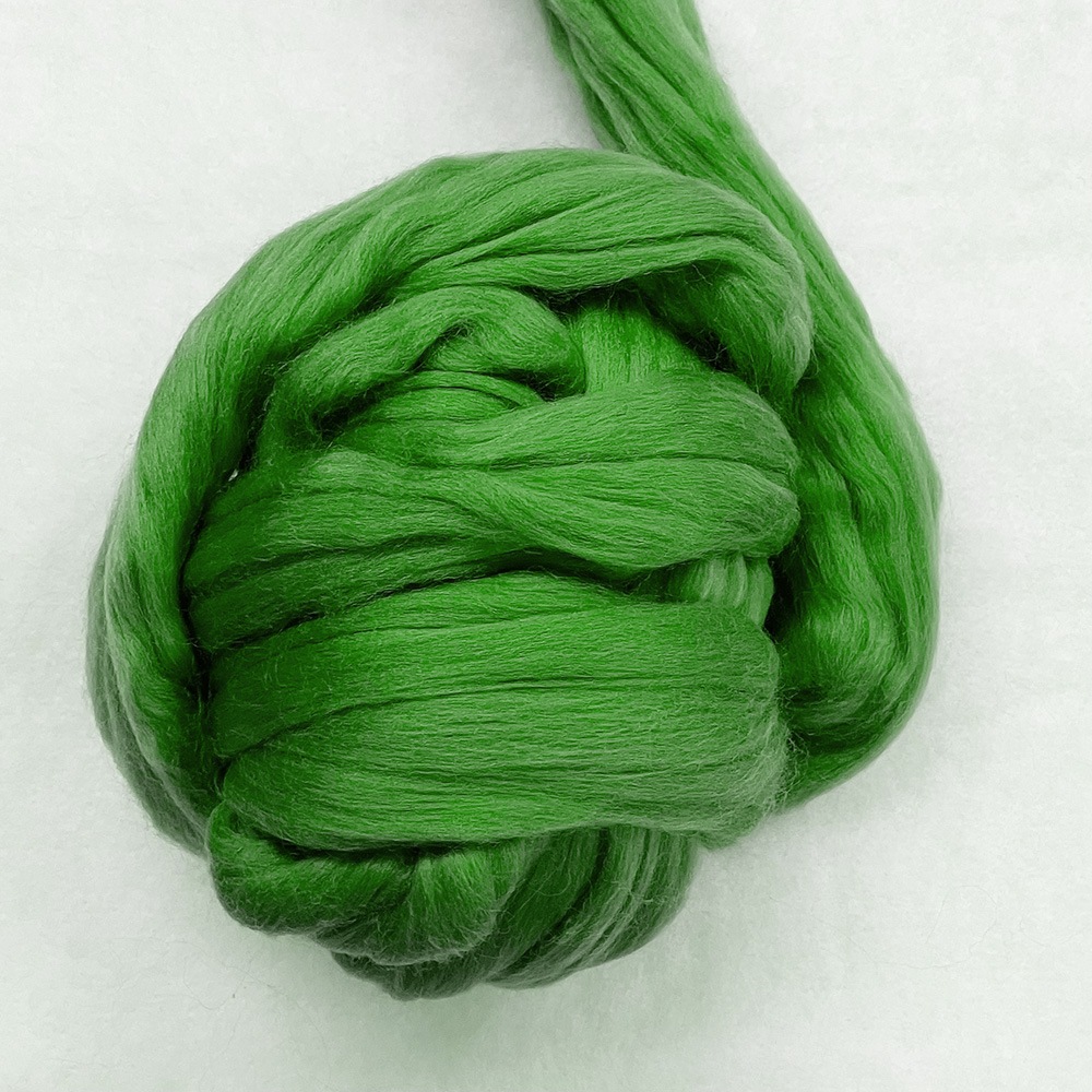 金の羊染めメリノウール 64's クローバー