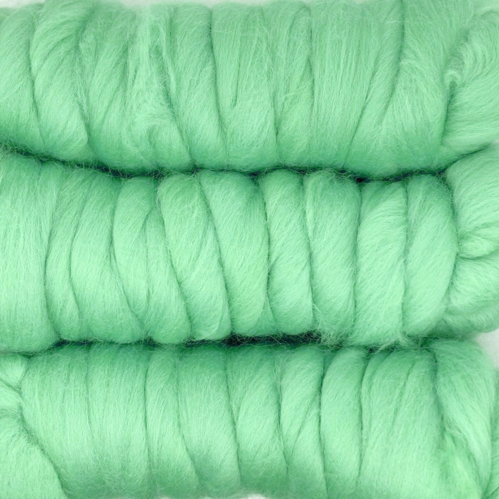 金の羊染めメリノウール 64's ミント