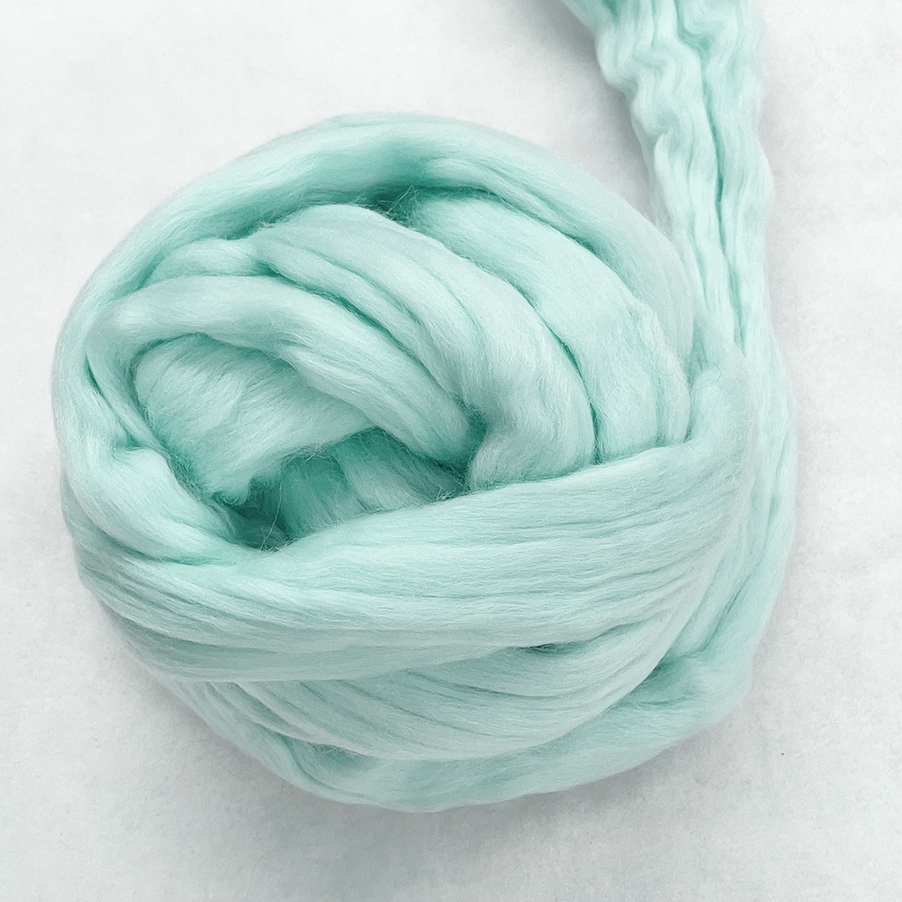 金の羊染めメリノウール 64's クリアブルー