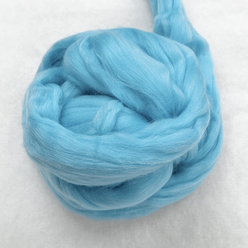 【デビューSALE 10％OFF】金の羊染めメリノウール 64's スカイブルー