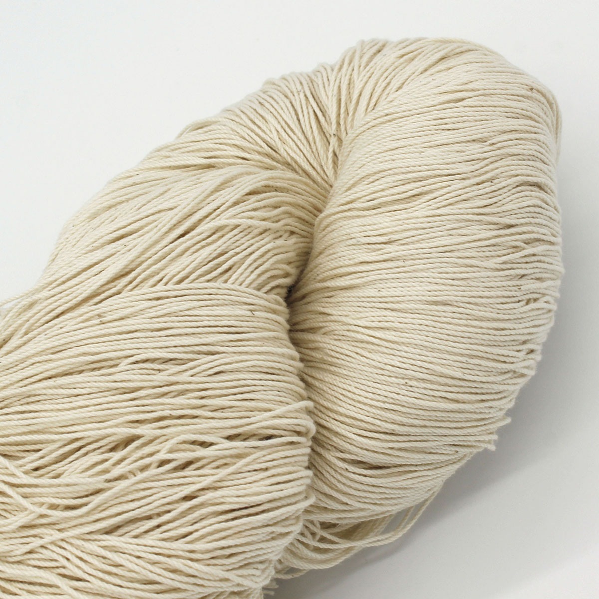 M4.たこ糸 木綿100% 210g綛 522円/100g(税込)