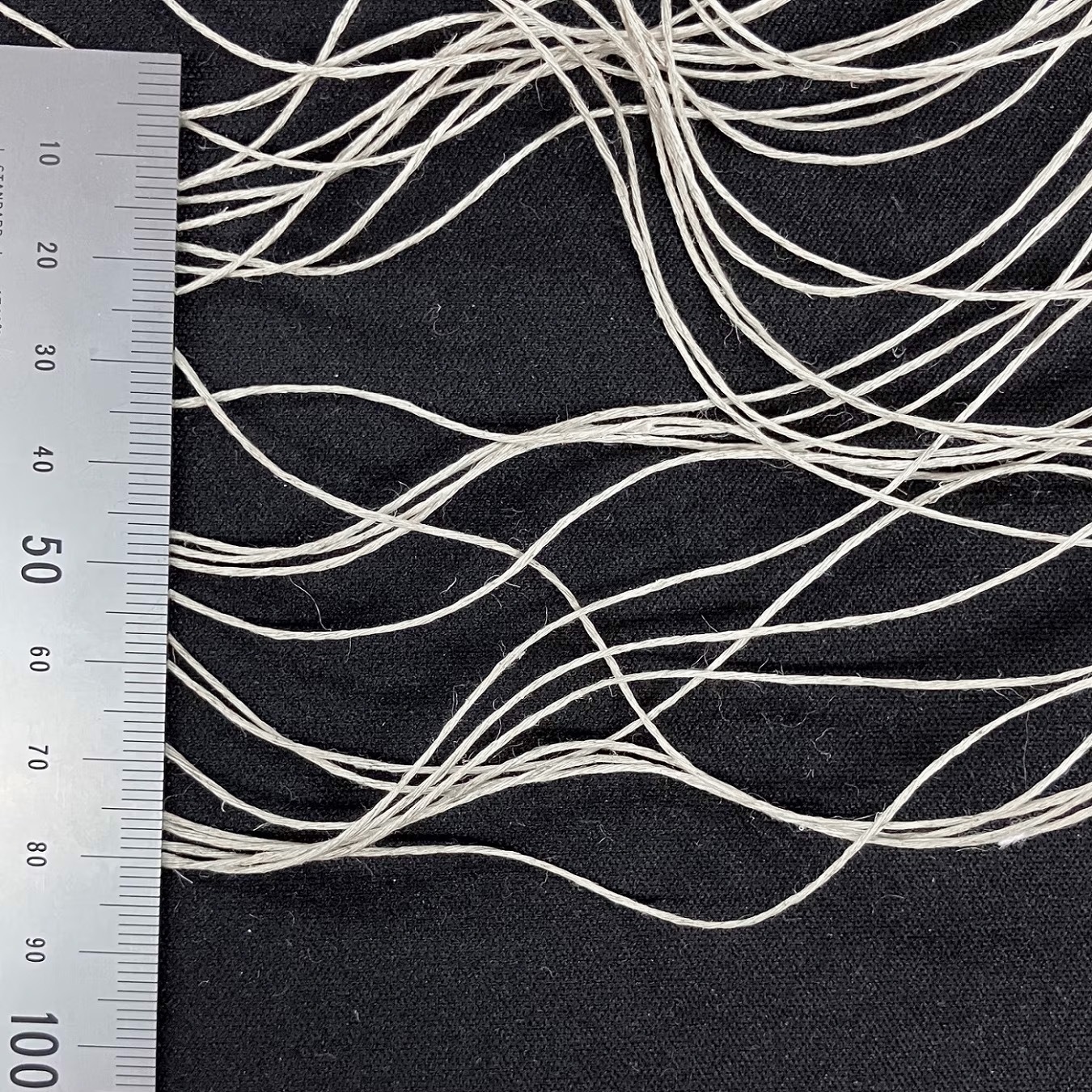 【SALE 20%off！】L15B.リネン(亜麻)糸　グレー　60/8  麻100%　1１0g綛 1100円/100g(税込)