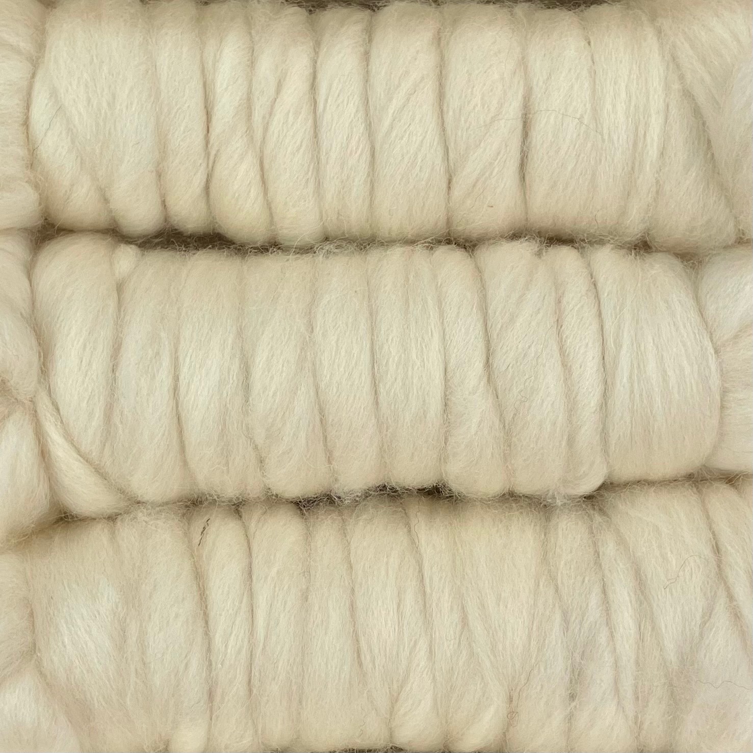 ナチュラル　英国シェトランド　生成り