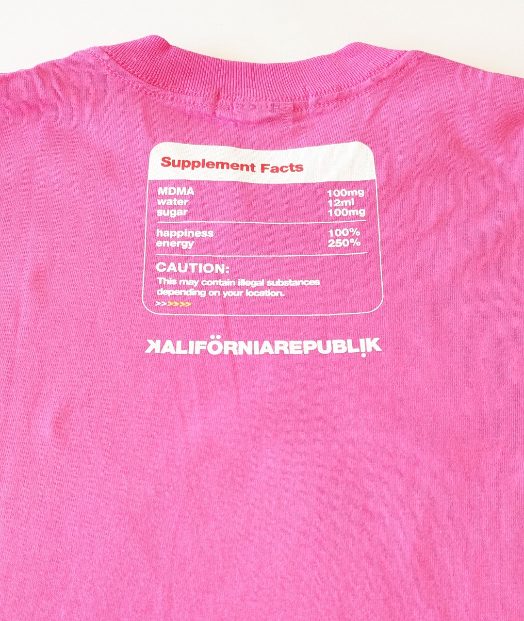 カリフォルニア・リパブリック LOVE POTION Tシャツ｜ラムフロム - アートグッズ＆デザイングッズの通販サイト -