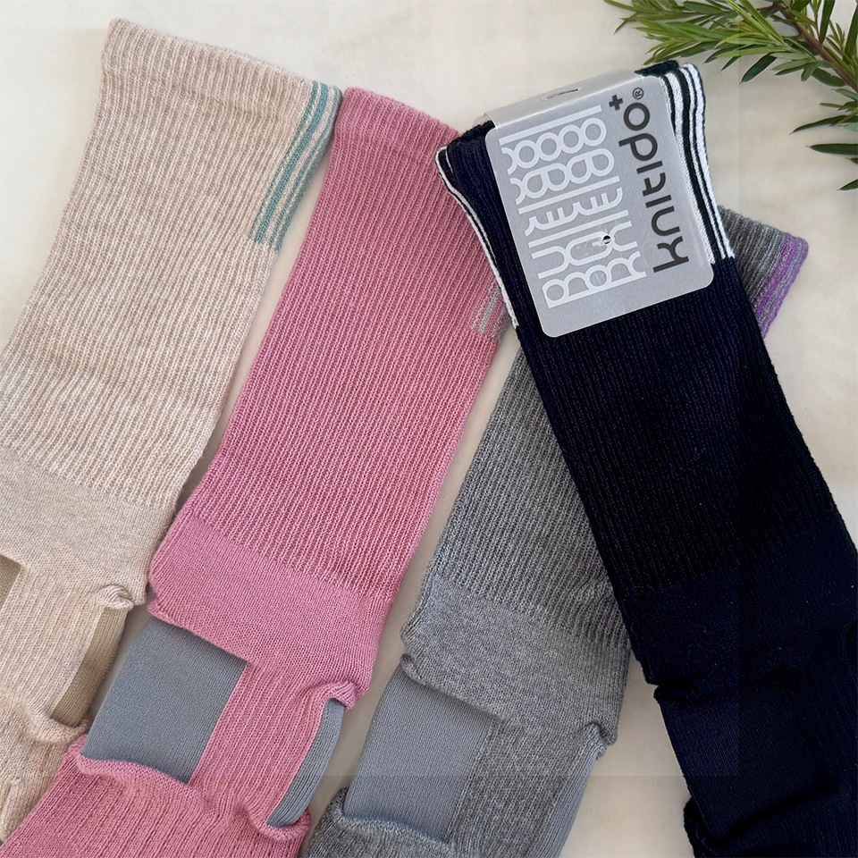 5本指ソックス タグストライプ ハイクルー ( サポート )  [131086] 23-25cm 25-27cm ラン エアークッション knitido+ ニッティドプラス ランニング ヨガ ピラティス 五本指 靴下