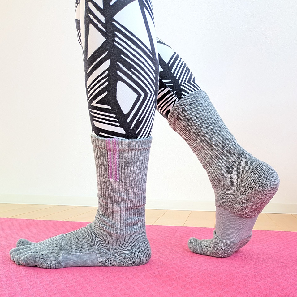 5本指ソックス タグストライプ ハイクルー ( サポート )  [131086] 23-25cm 25-27cm ラン エアークッション knitido+ ニッティドプラス ランニング ヨガ ピラティス 五本指 靴下