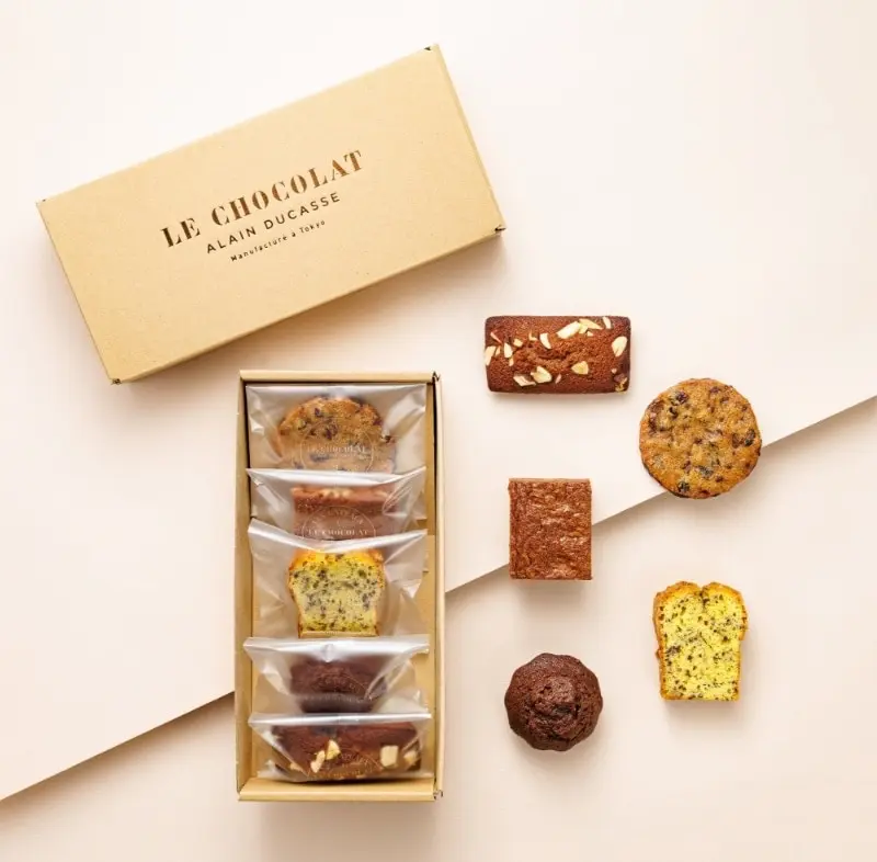 セレクション グルマンド（マカロン、デクヴェルト、焼き菓子、マンディアン）