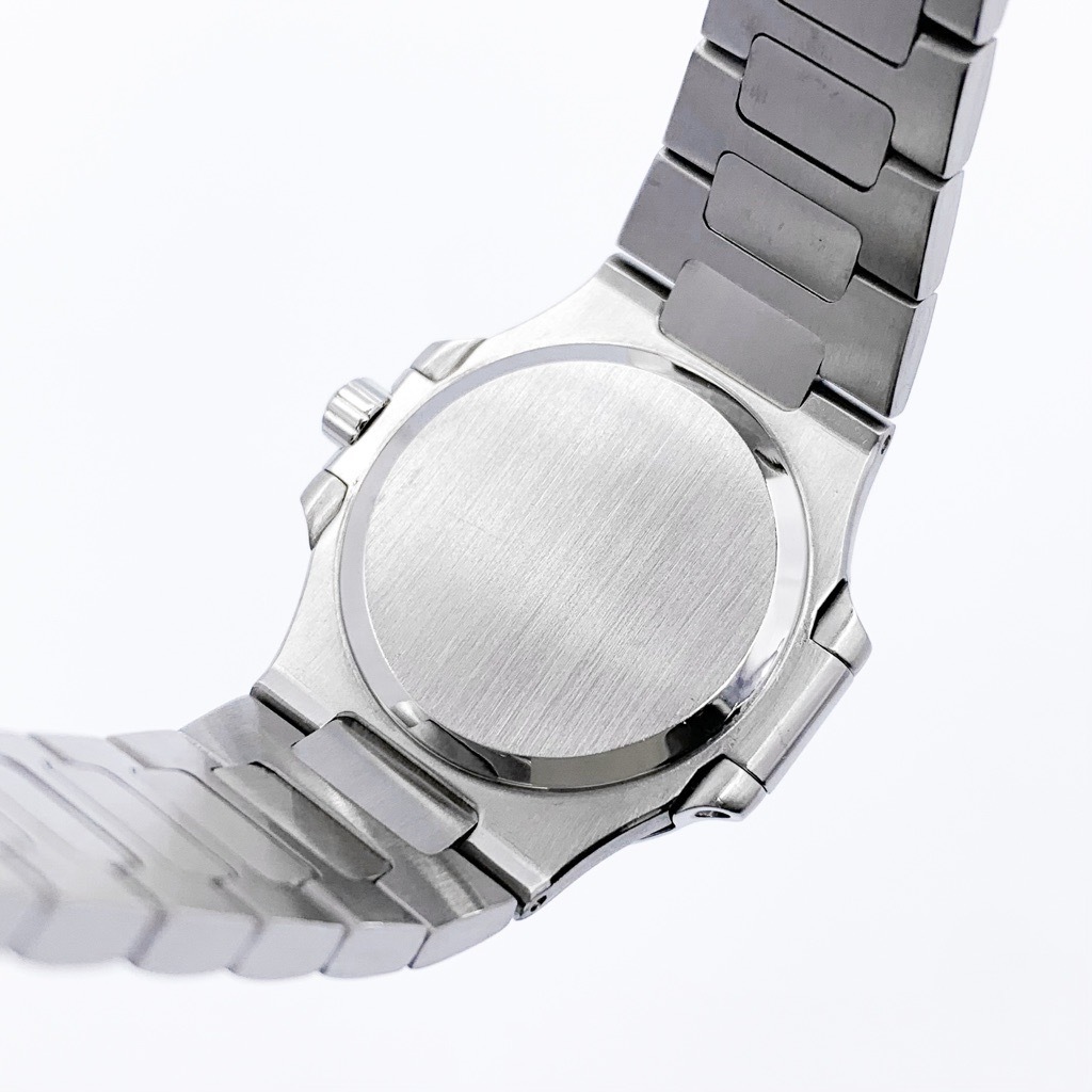 PATEK PHILIPPE / ノーチラス SS 黒文字盤 12Pダイヤ 4700/10A