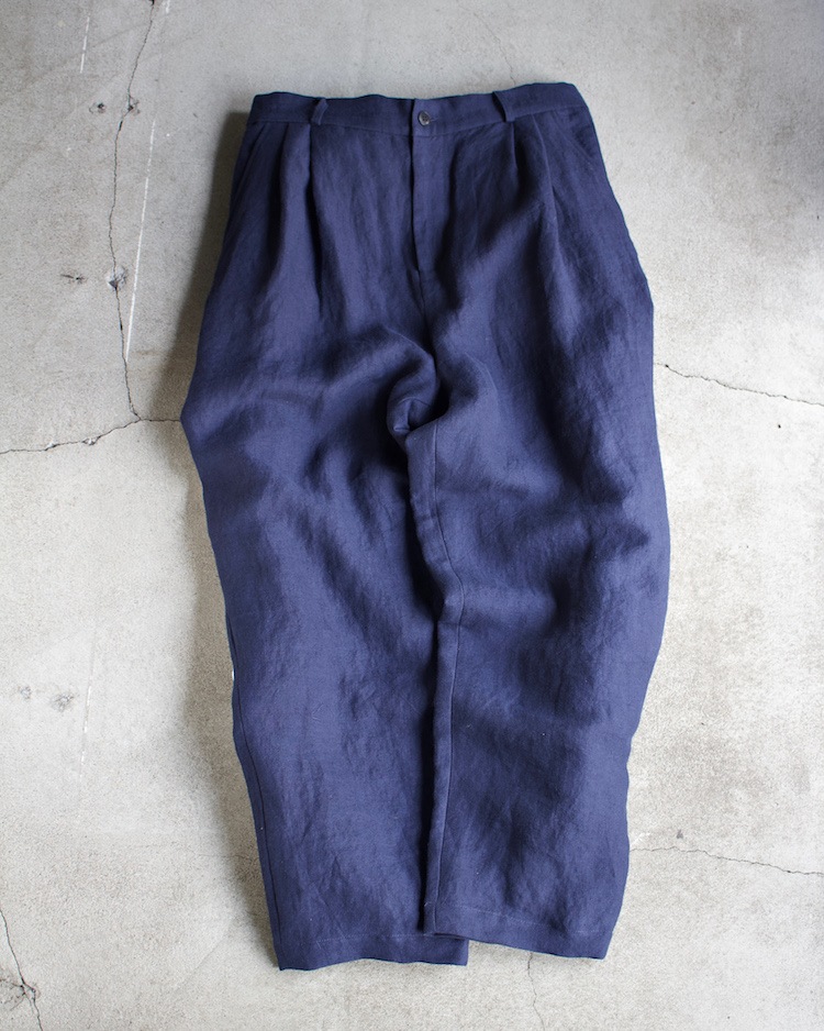 FRANK LEDER (�ե�󥯥꡼����) | WASHED OLD LINEN 2TUCK TROUSERS (�����å���ɥ�����ɥ�ͥ󣲥��å��ȥ饦����) - NAVY