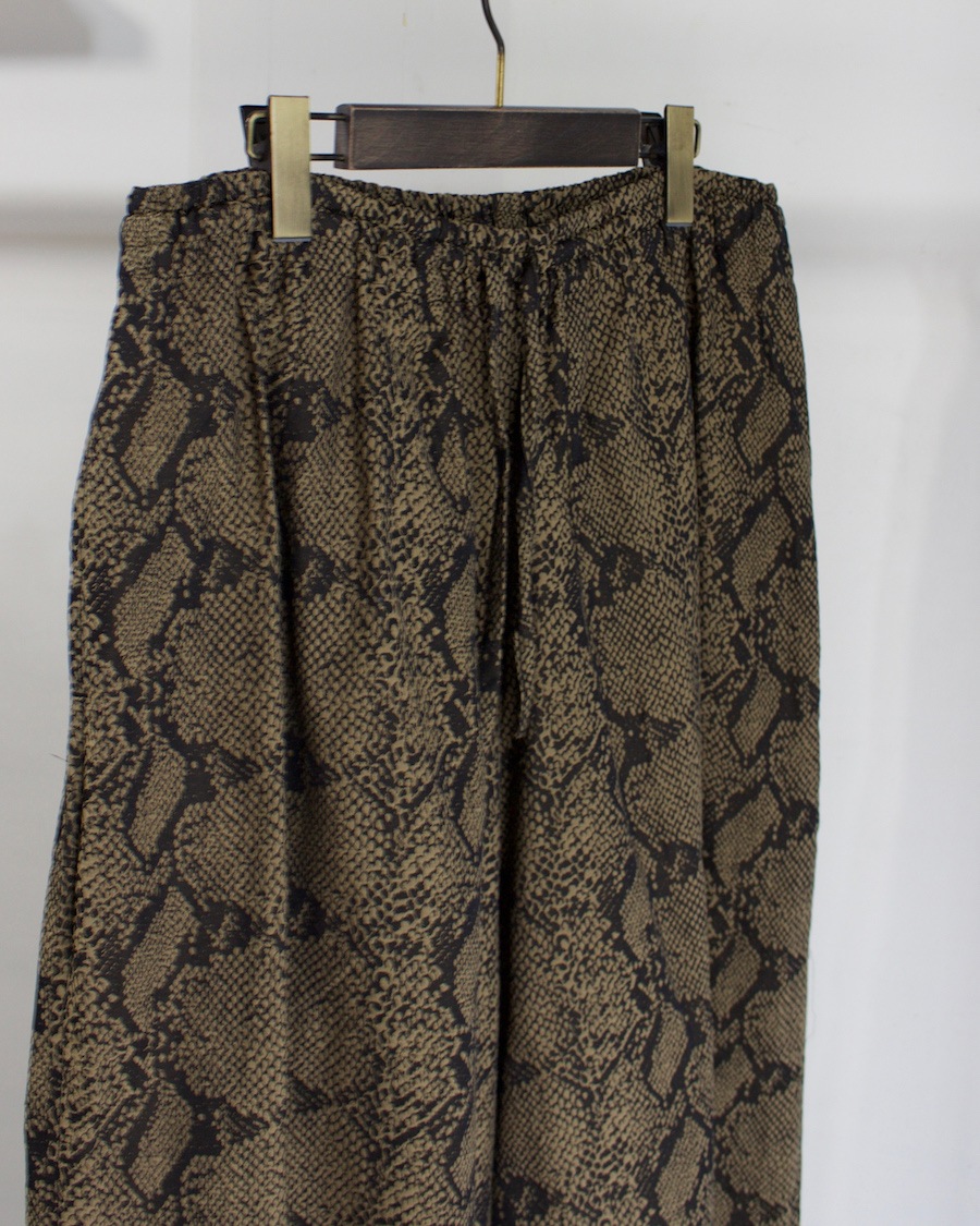 NEEDLES (�ˡ��ɥ륺) | H.D. Pant - PE/C Python Jacquard (�ҥ��ǥ�ѥ�� - �ѥ����󥸥㥬���� ) - A-Brown , B-Grey