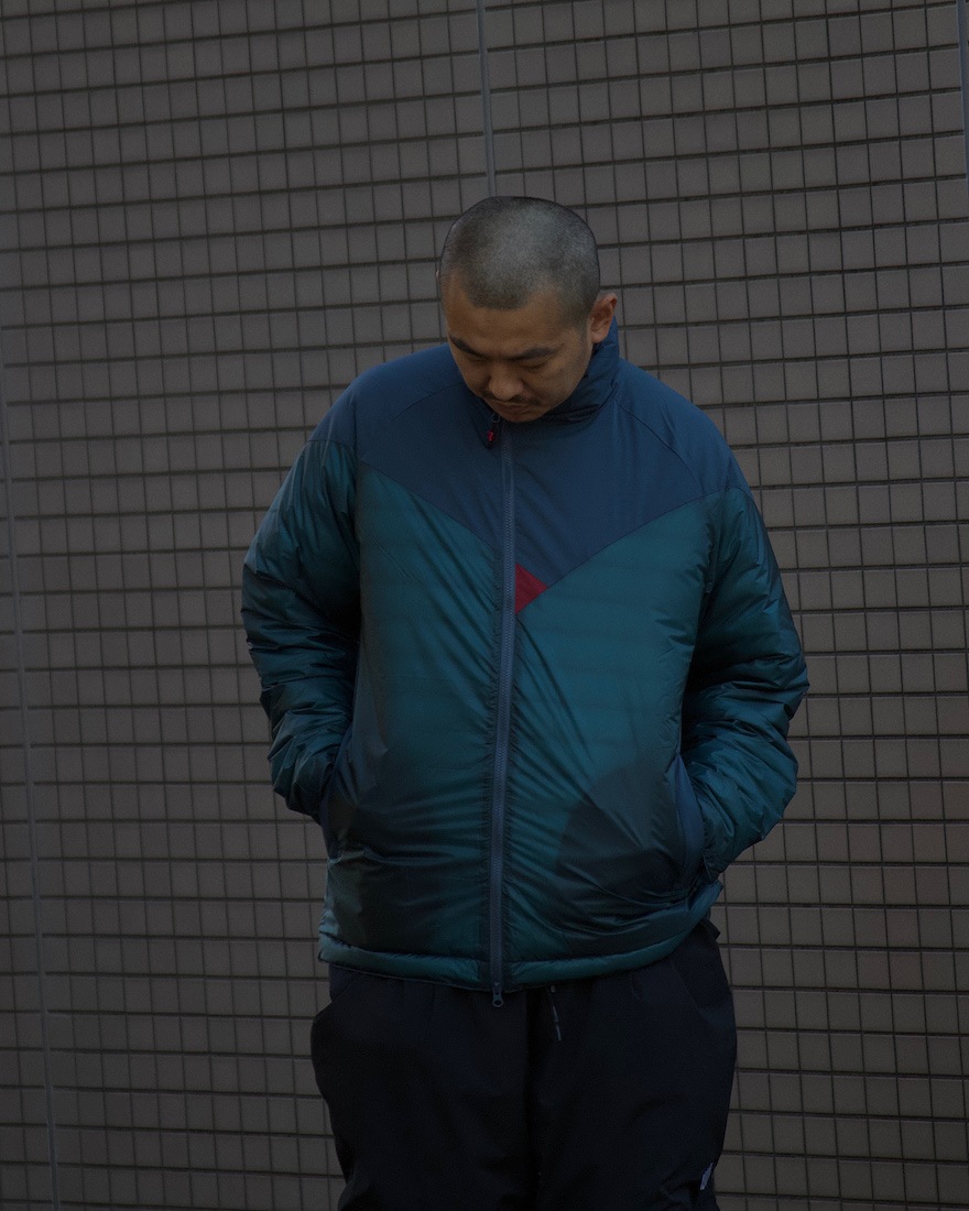 Klattermusen (����å���ࡼ����)��Brokk Light Down Jacket (�֥��å��饤�ȥ����󥸥㥱�å�) - Midnight Blue