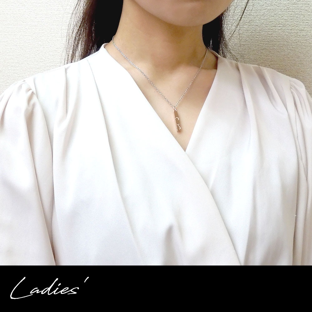 ペアネックレス ダイヤモンド サージカルステンレス 【 ピタっ】 とくっつく マグネット 2つを合わせてハート close to me  ペアアクセサリー