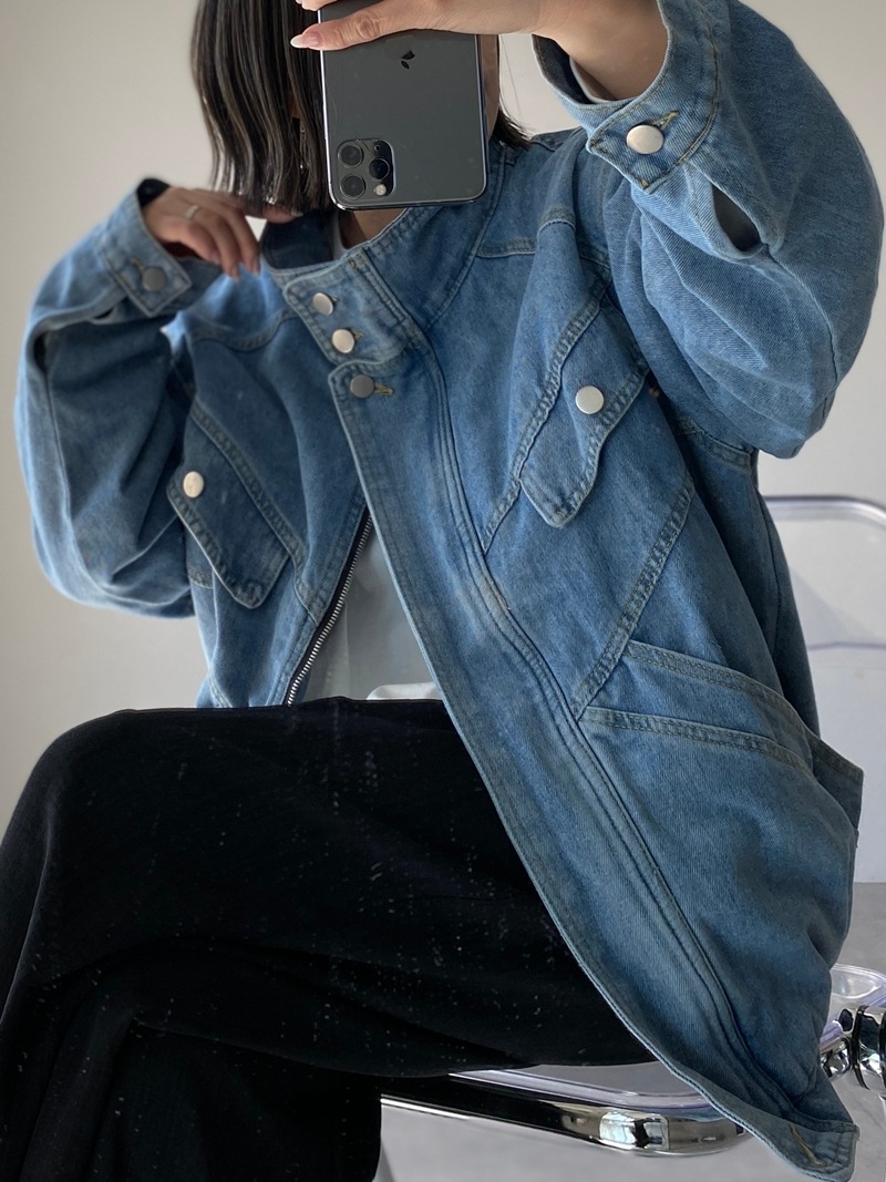 ������ɥ��顼���ǥ˥ॸ�㥱�å�