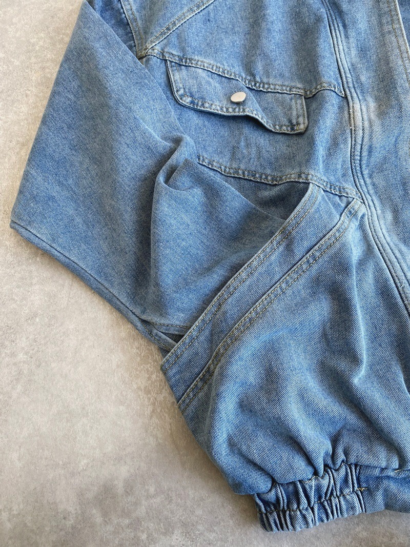 ������ɥ��顼���ǥ˥ॸ�㥱�å�