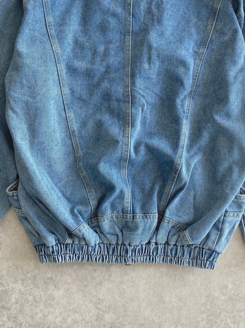 ������ɥ��顼���ǥ˥ॸ�㥱�å�