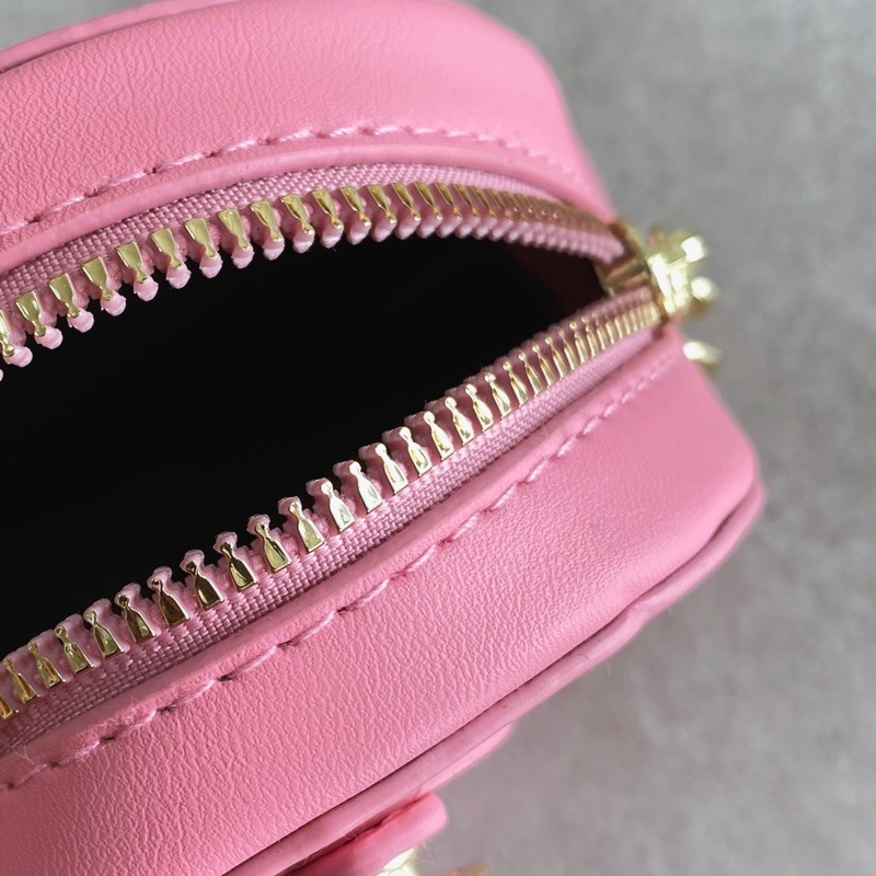 �饦��ɡ��ߥ˥Хå�