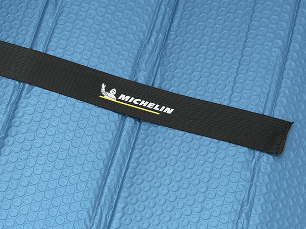 MICHELIN 正規品 サンシェード フロント ウィンドウ サンシェイド Mサイズ 130x70cm ミシュラン
