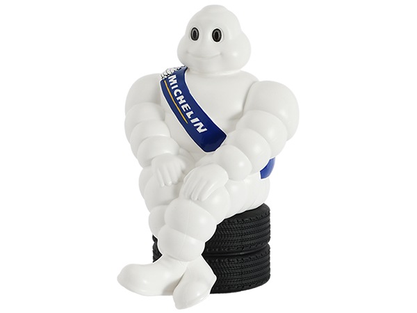MICHELIN正規品 ミシュラン ビバンダム ムッシュビバンダム ミシュランマン 19cm フィギュア(タイヤ台座 両面テープ固定)