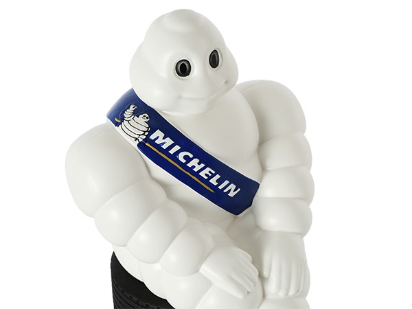 MICHELIN正規品 ミシュラン ビバンダム ムッシュビバンダム ミシュランマン 19cm フィギュア(タイヤ台座 両面テープ固定)