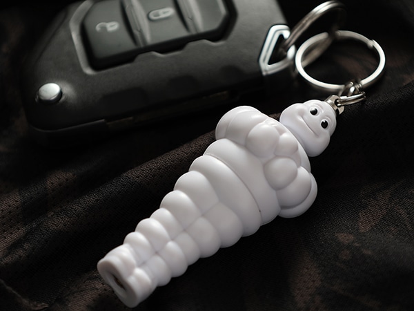 MICHELIN 正規品 デジタル液晶付き ビバンダム型タイヤ空気圧計 タイヤゲージ エアゲージ キーリング付き